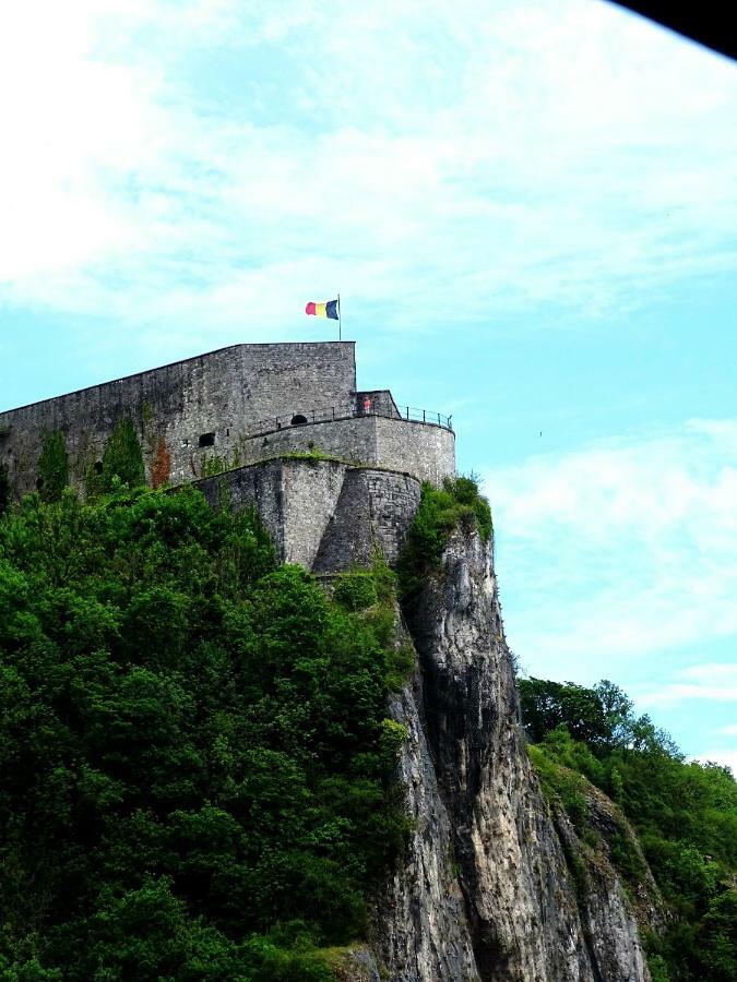 Ferienwohnung L'Entre Ciel Et Meuse Dinant Exterior foto